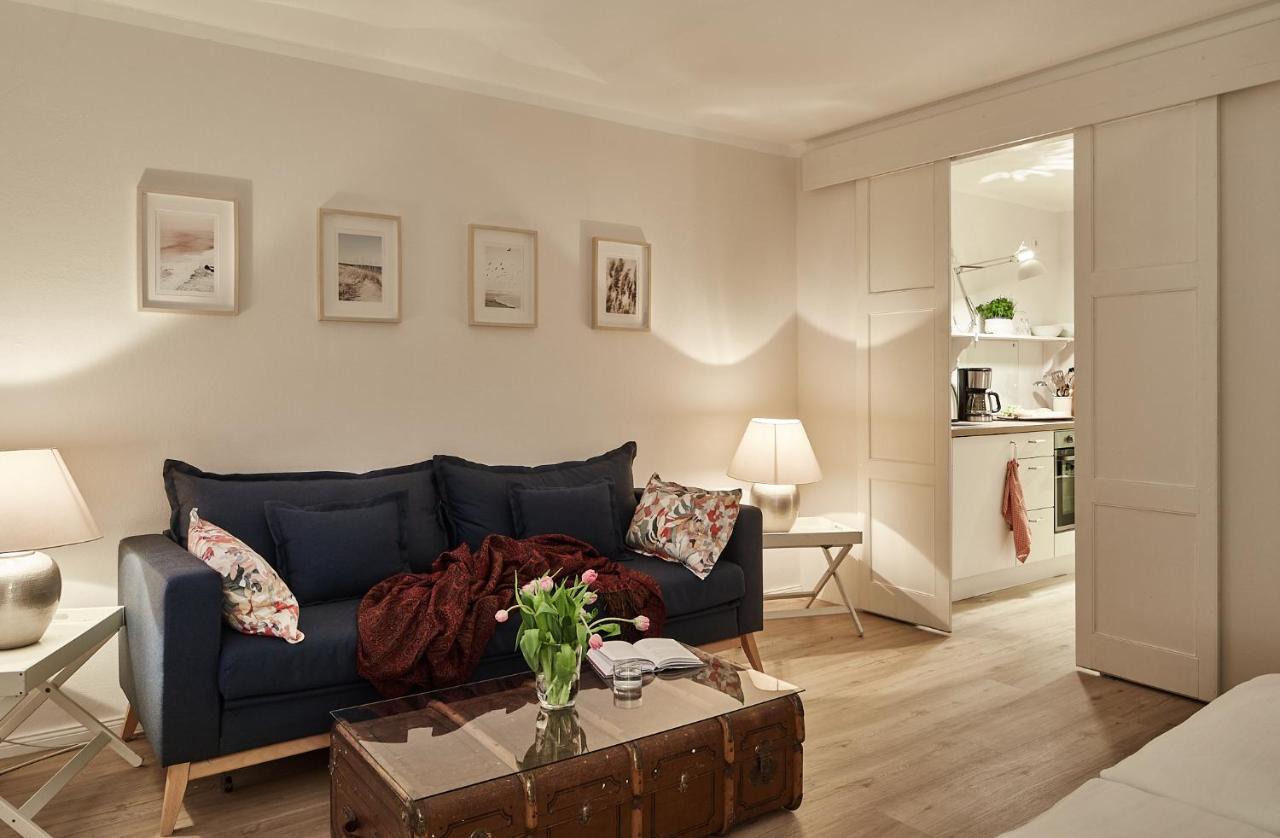 Gut Hohenstein - Platanenappartment Barkelsby Buitenkant foto
